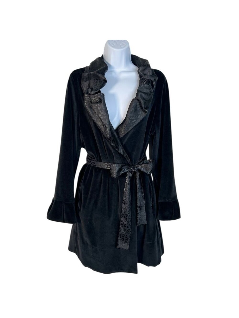 Betsey Johnson Intimates Velour Short Robe Leopard Satin Trim Black Medium